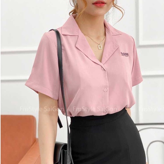 Sơ mi tay ngắn cổ vest thêu chữ Hàn Quốc ulzzang thời trang VM STYLE 22SU052X0801