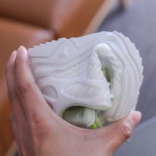 Giày Thể Thao Siêu Nhẹ Thoáng Khí Thời Trang Cho Bé