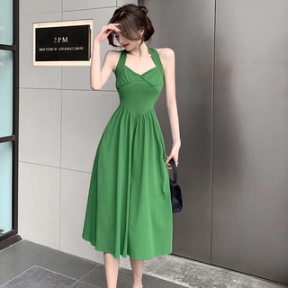 Đầm cổ yếm dáng ôm thời trang quyến rũ cho nữ
