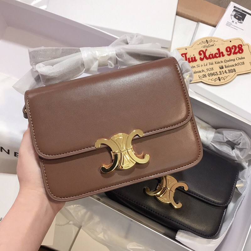 Túi dáng vuông size 19cm fullbox