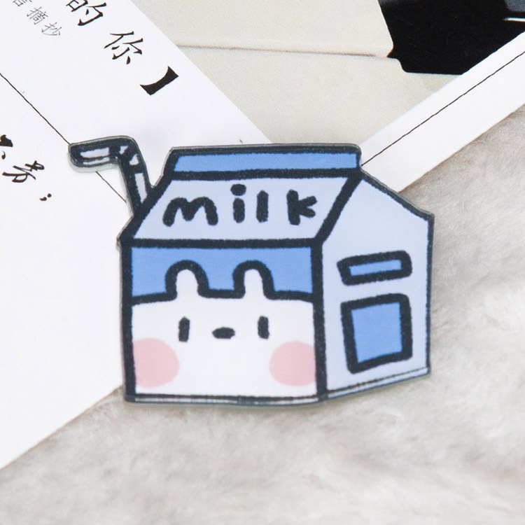 Ghim Cài Áo Hình Bình Sữa Bằng Acrylic Dễ Thương