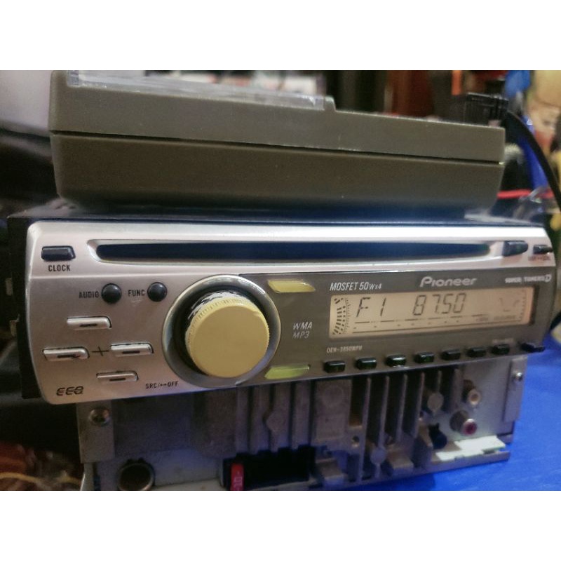 Đầu cd Pionerr DEH 3850 MPN giành cho các loại xe ô tô.