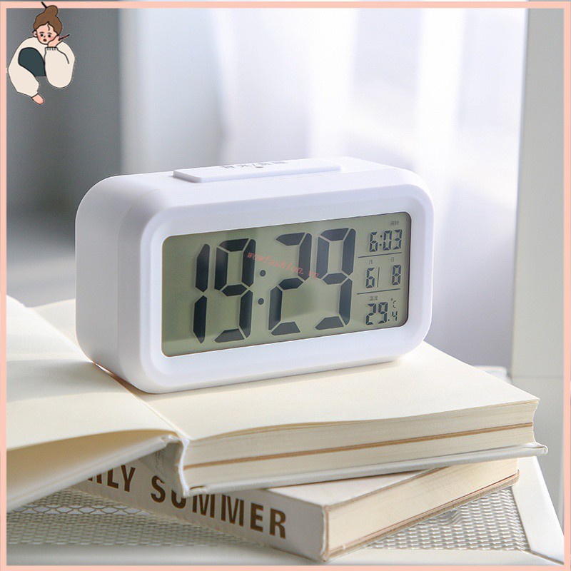 Đồng hồ báo thức hiển thị nhiệt độ có đèn LED phong cách retro độc đáo
