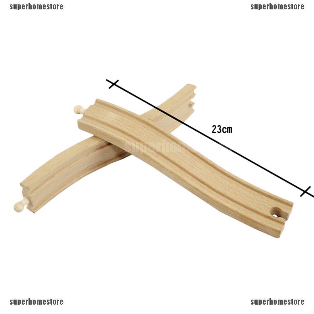 Đồ chơi đường ray xe lửa bằng gỗ