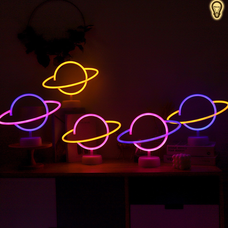 Đèn LED chữ neon đế để bàn hình Hành Tinh Vũ Trụ trang trí DECOR phòng ngủ quán MOXI HỘP PIN USB