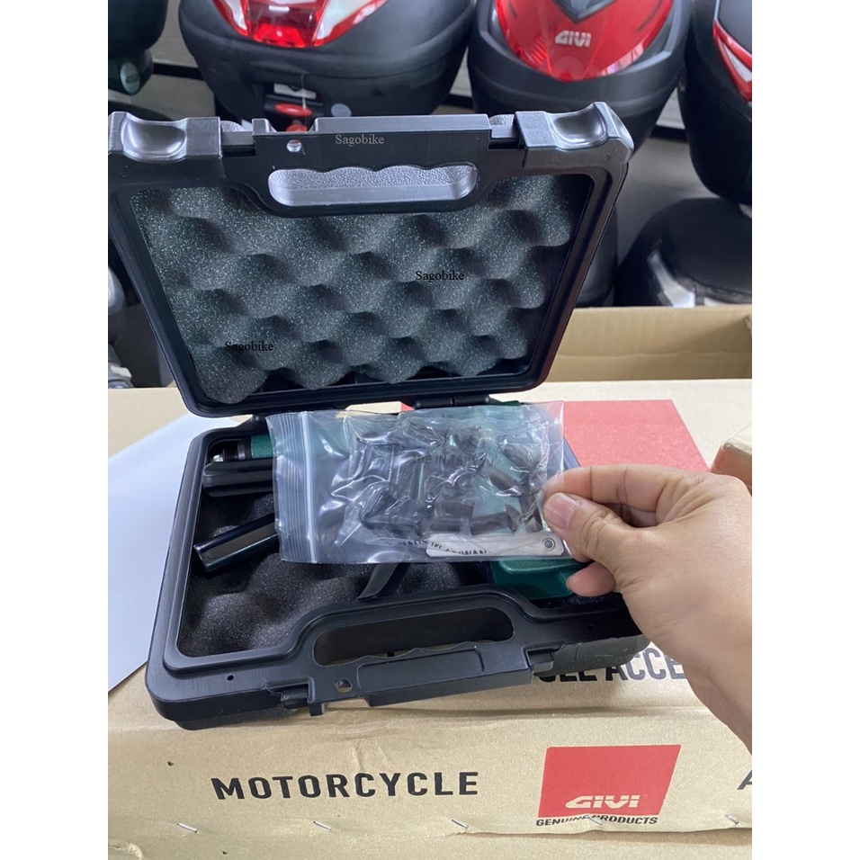 Bộ vá vỏ không ruột Stop & Go 1085, bộ vá vỏ không ruột xe ô tô, mô tô, xe máy Stopngo, nhập khẩu Mỹ