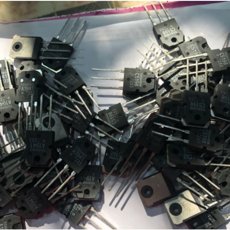 2 con sò công suất A1914 + C5198