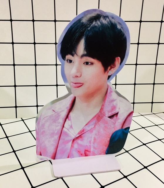 Tượng standee BTS để bàn