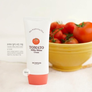 Kem dưỡng Skinfood Tomato Milky Shine Cream