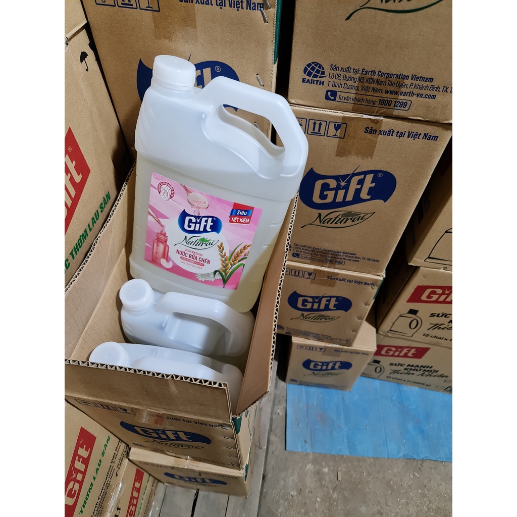 Nước rửa chén gift 3.8kg hương Cám gạo Collagen