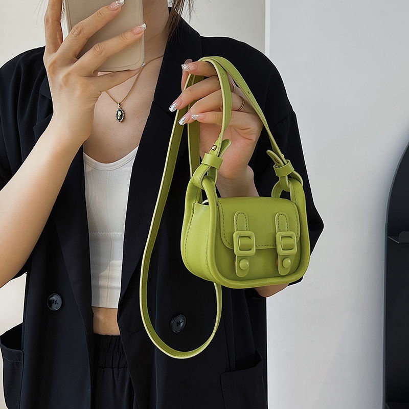 Niche Vỏ Bọc Hộp Sạc Tai Nghe Mini Thiết Kế Hình Túi Đeo Chéo Màu Hồng Cho Nữ Bán Chạy