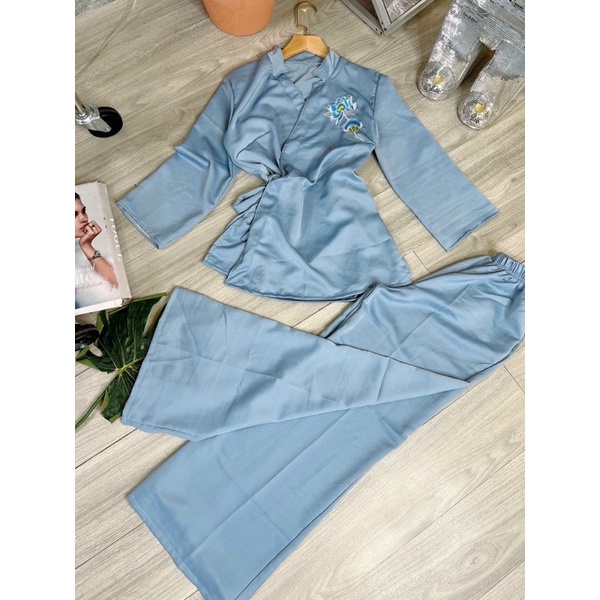 Set Bộ Lam Tay Lỡ Đi Chùa Chất Gấm Xước Áo Cổ Tàu Đính Hạt Xẻ Tà Vạt Bầu + Quần Ống Xuông