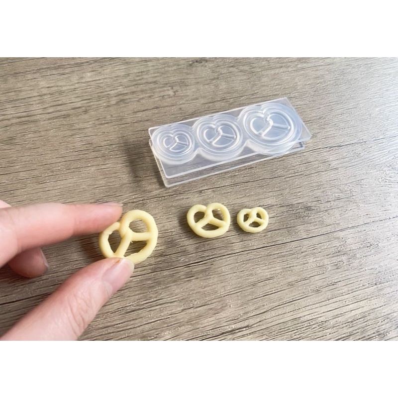 Khuôn bánh ngọt làm nail