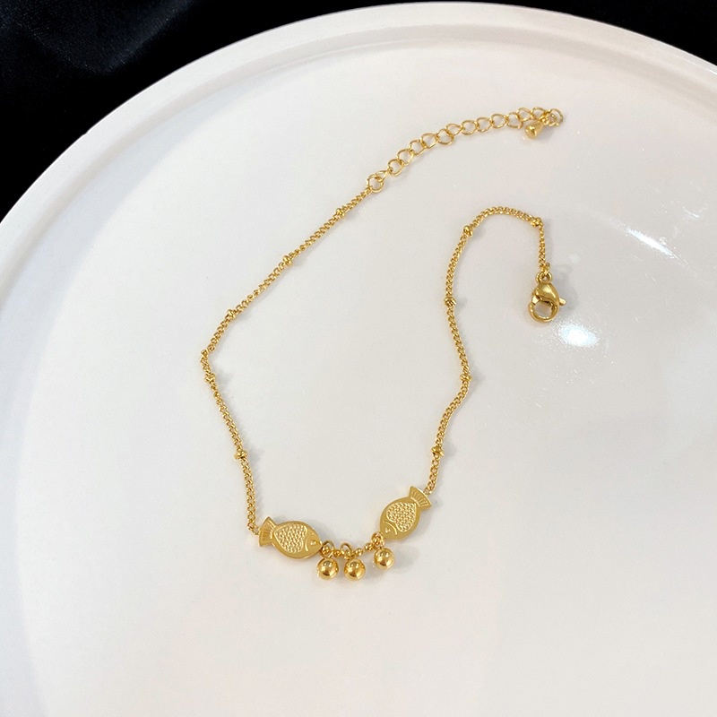 Lắc chân titan vàng con nhỏ xinh không rỉ