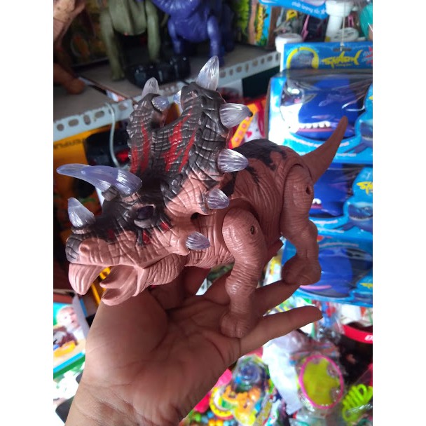 Đồ chơi khủng long sừng chạy pin