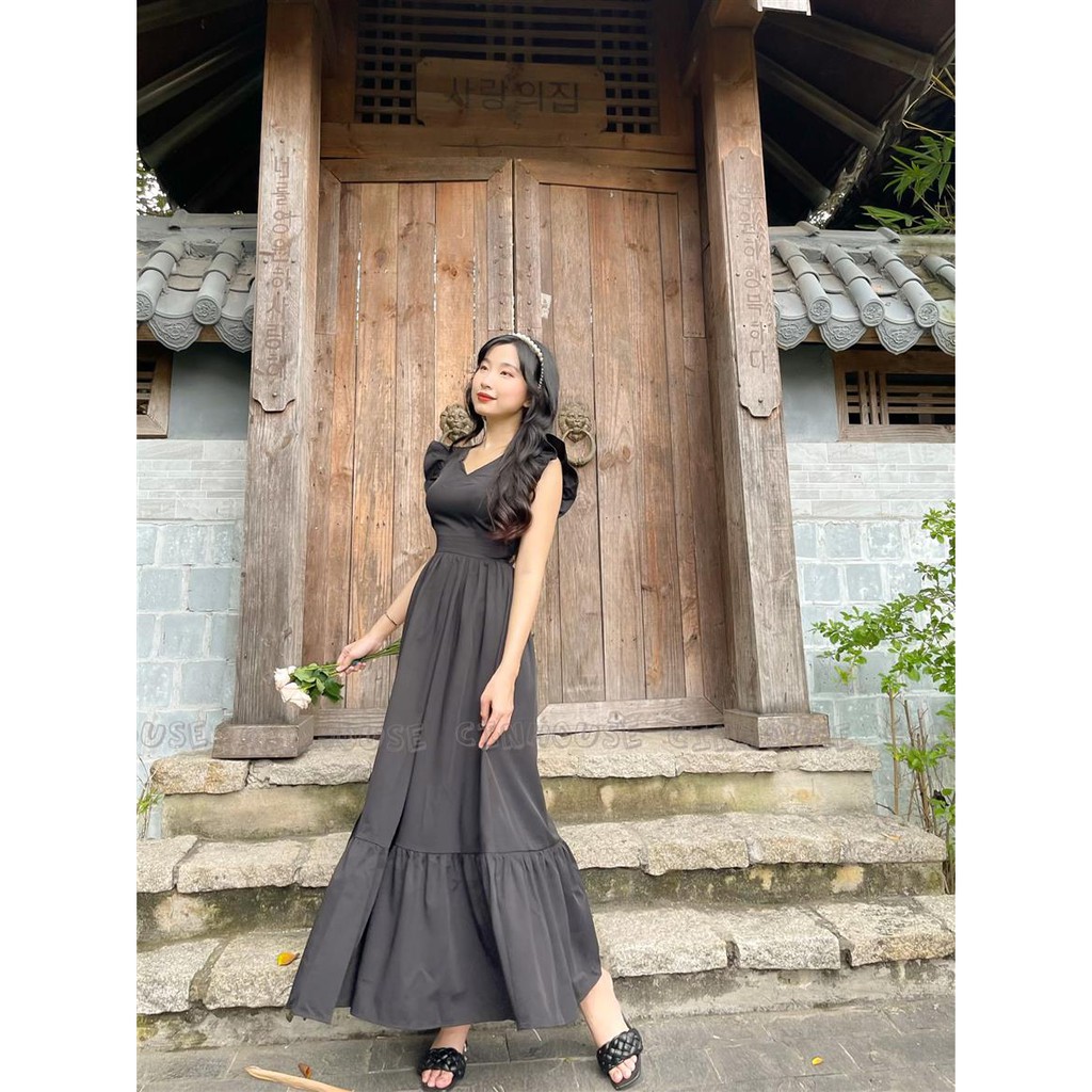 Đầm Maxi Lynda 1802 xẻ tà cổ tim dây cột sau lưng CIN HOUSE