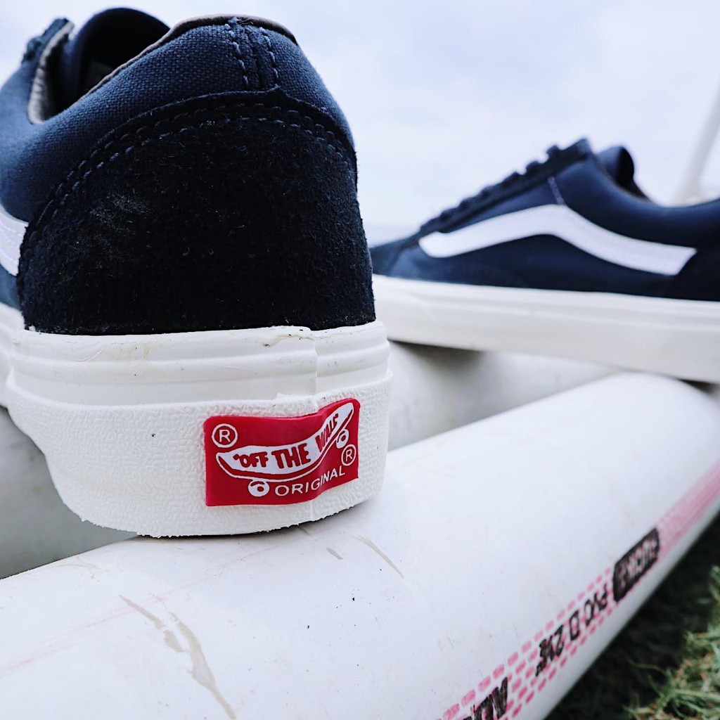 Giày Thể Thao Vans Oldskool Og Lite Lx Màu Xanh Navy Cá Tính