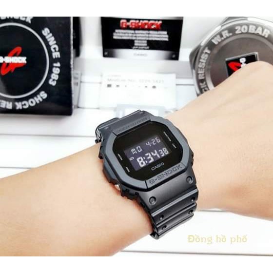 Đồng hồ nam Casio GSHOCK DW-5600E-1VDF  Dây cao su mặt kính chống nước hiện thị ANALOG chính hãng