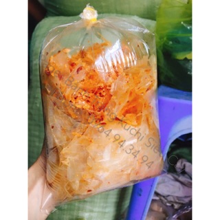 Bánh tráng trộn muối nhuyễn sa tế cay