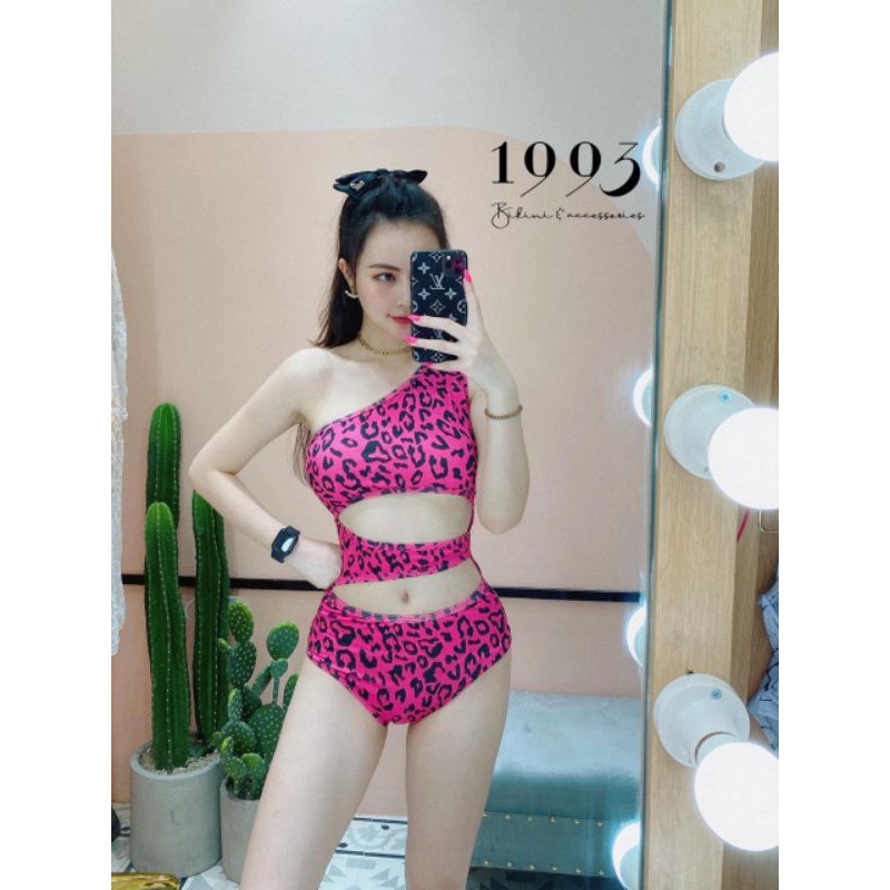 Bikini beo hồng xinh xuất sắc