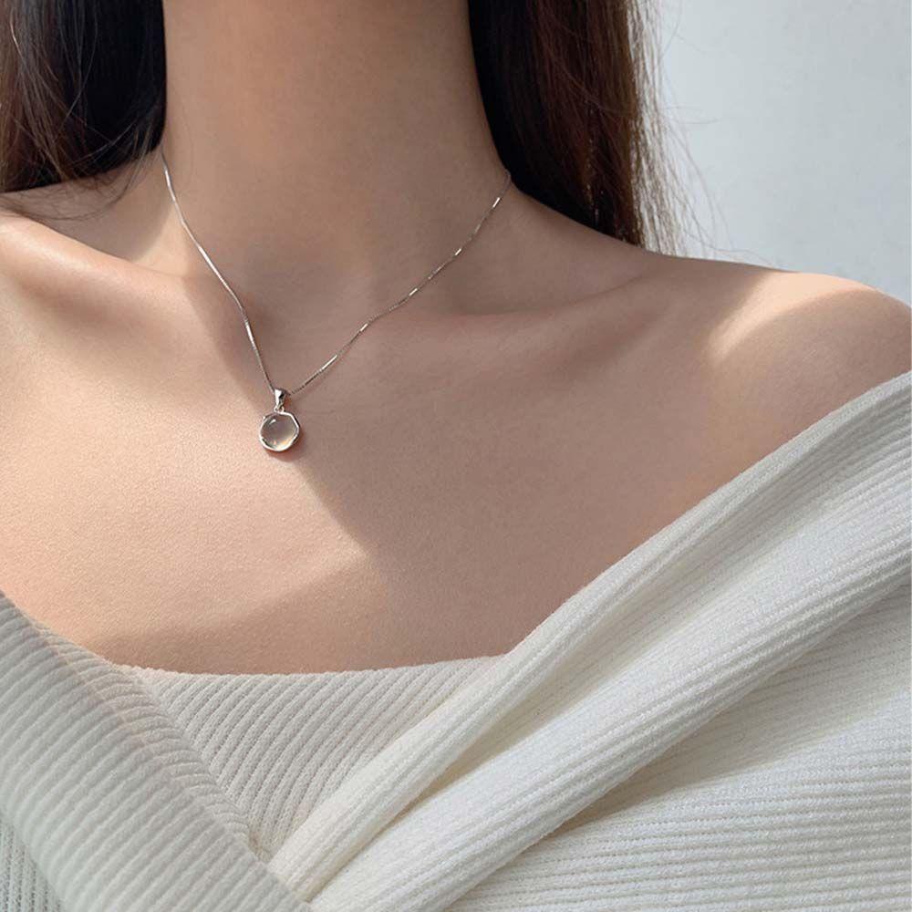 Vòng cổ Mặt Đá Zirconia Nhân Tạo Thanh Lịch Cho Nữ|Vòng cổ Tình Bạn Mặt Đá Chalcedony Màu Trắng Phong Cách Hàn Quốc