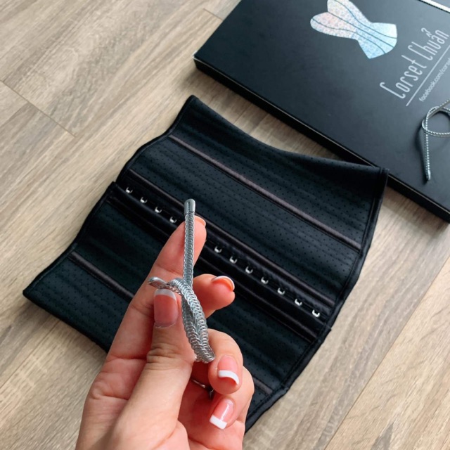 Latex corset chuẩn hy lạp