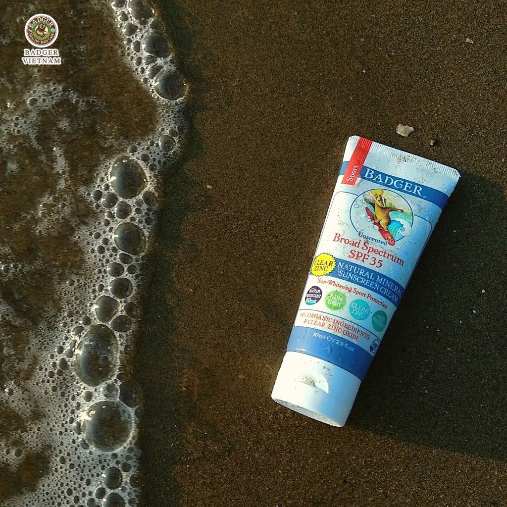 Kem chống nắng vật lý thể thao BADGER Sport Clear SPF 35 kháng nước mạnh, bảo vệ phổ rộng an toàn san hô - 87mL