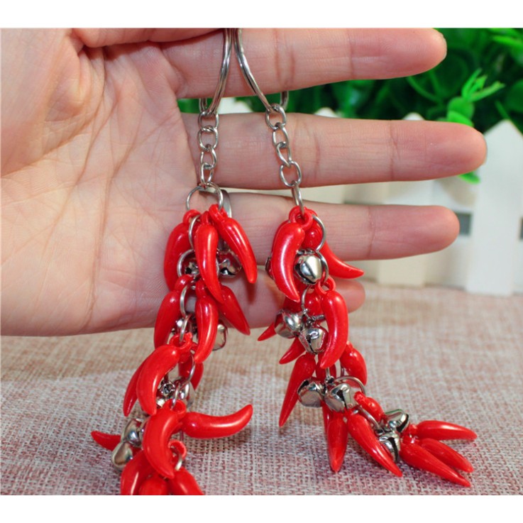 combo 2 móc khóa nhiều trái ơt y hình chụp. giá rẻ chỉ 29k/2 cái. mẫu rất đẹp lun nhe các bạn. nhanh tay đặt hàng nhé.