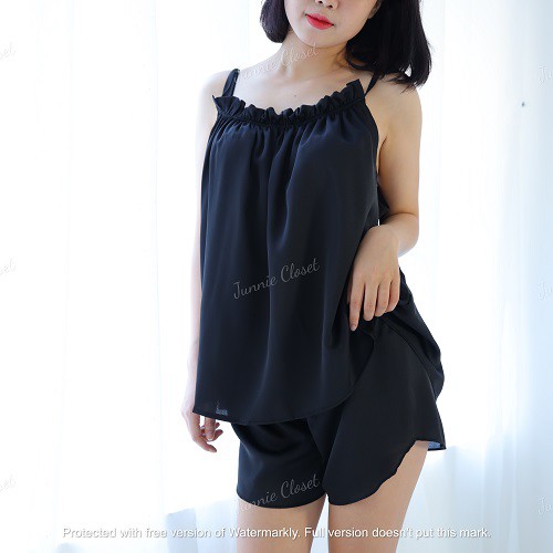 Bộ ngủ lụa 2 dây mặc nhà Junnie Closet