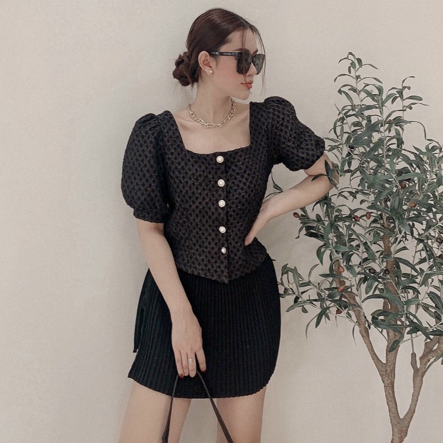 Áo cổ vuông tay phồng công sở thanh lịch
