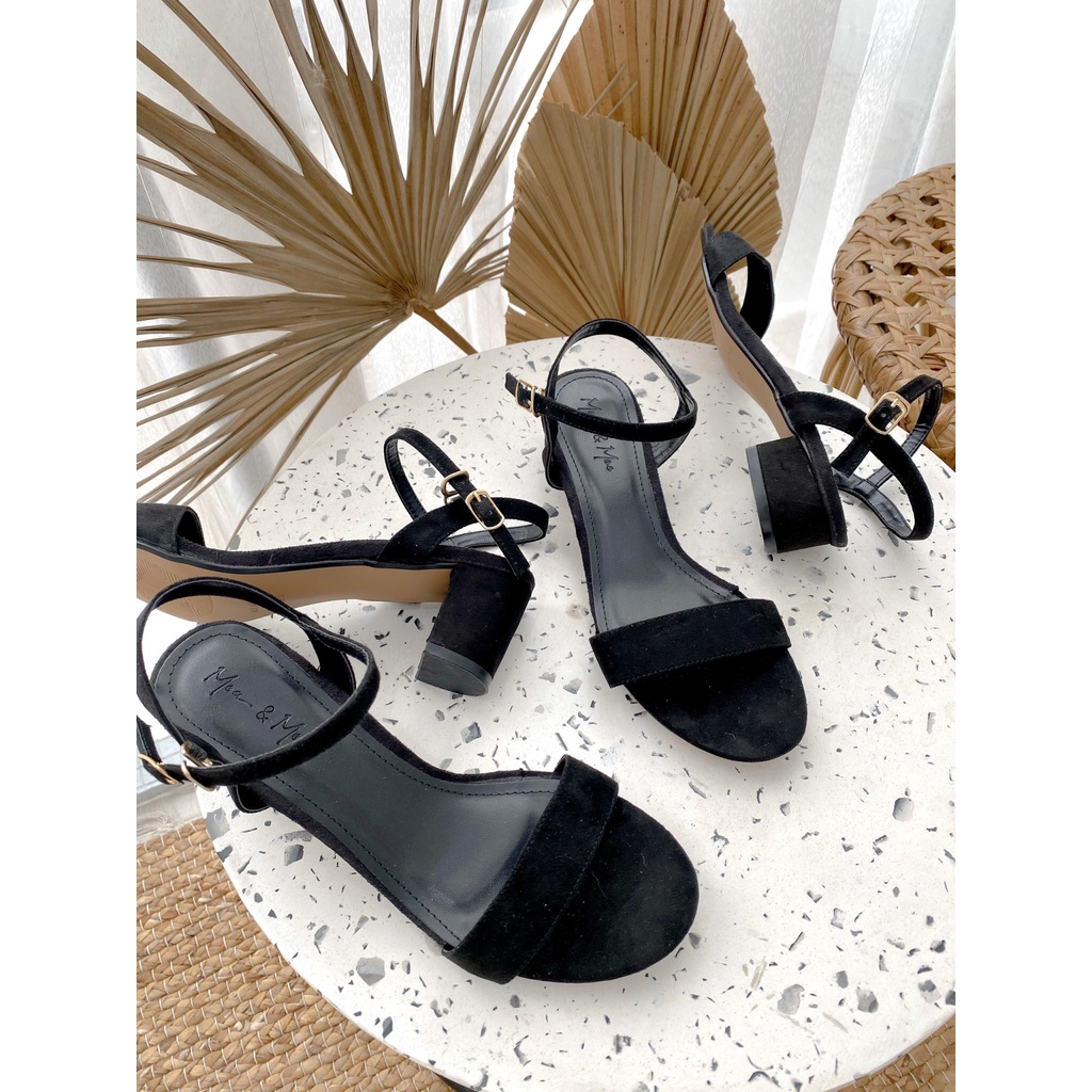 Giày sandal cao gót nữ đen basic đế vuông hở gót
