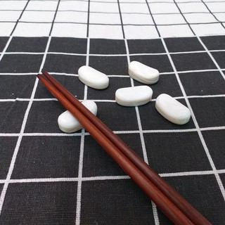 Gác đũa Xà Cừ trắng hạt mít (Bộ 5 chiếc ) - Phụ kiện cao cấp giúp bàn ăn sang trọng