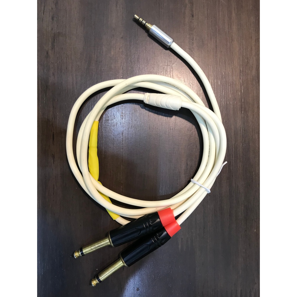 Combo hát livestream Mixer F4 Pro và Mic PCK200