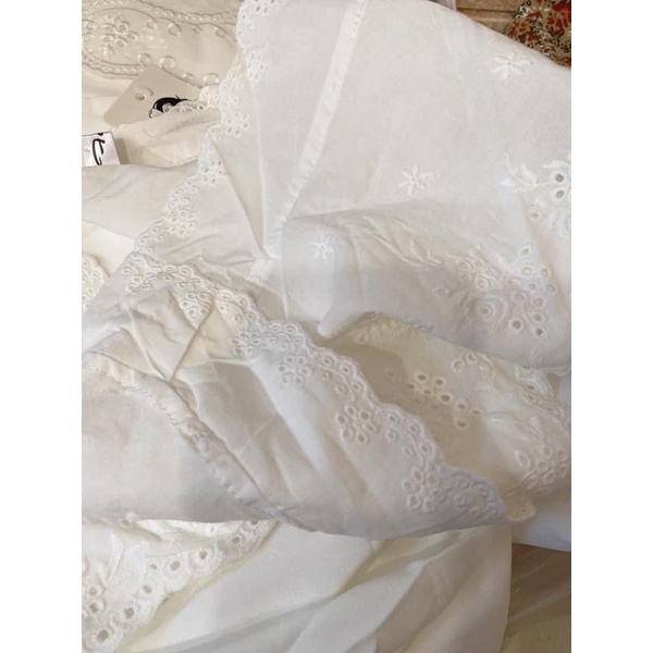 Áo sm trắng thêu