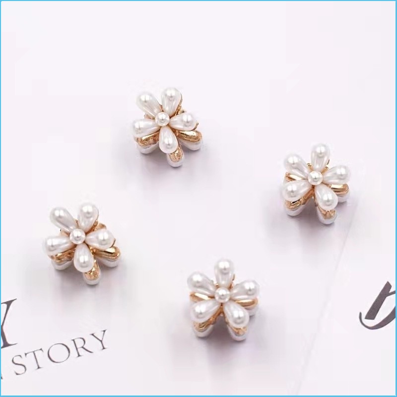 Kẹp Tóc Hình Hoa Cúc Đính Ngọc Trai Giả Phong Cách Hàn Quốc Thanh Lịch Dành Cho Nữ