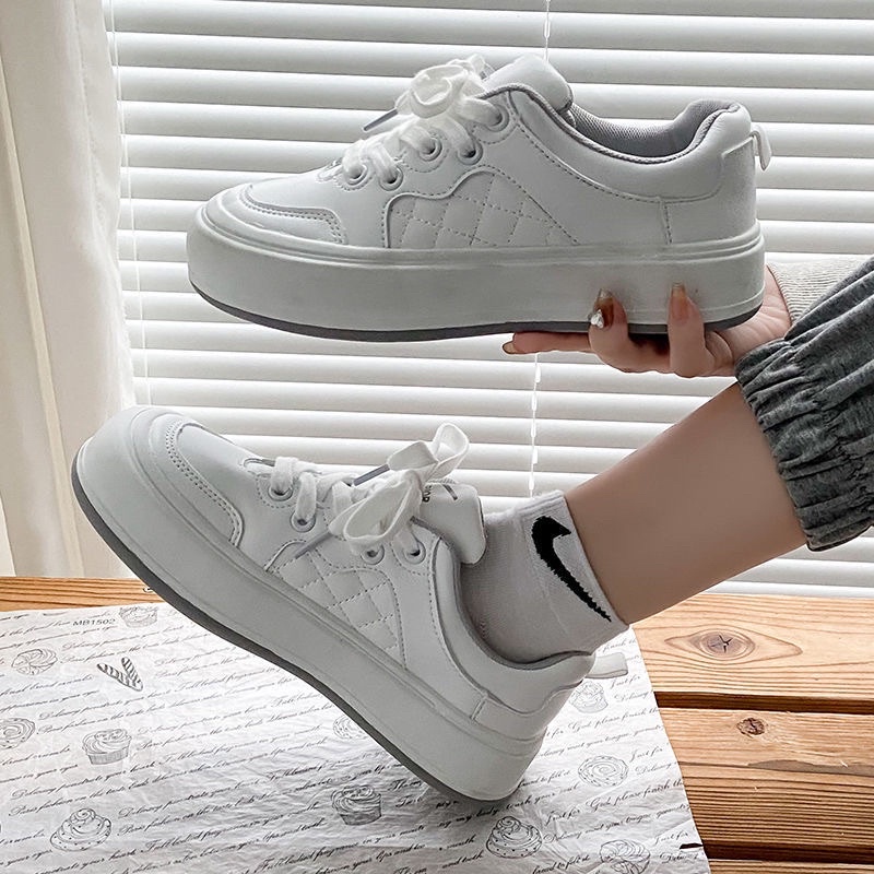 Giày thể thao nữ màu trắng kiểu dáng classic nhẹ nhàng phong cách Ullzzang êm chân