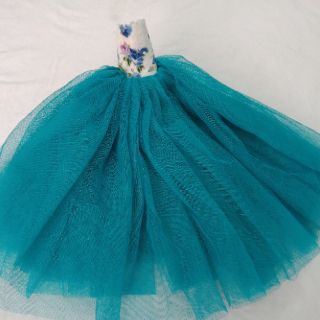 Đầm dạ hội cao cấp có khăn voan (dùng cho búp bê 30cm)
