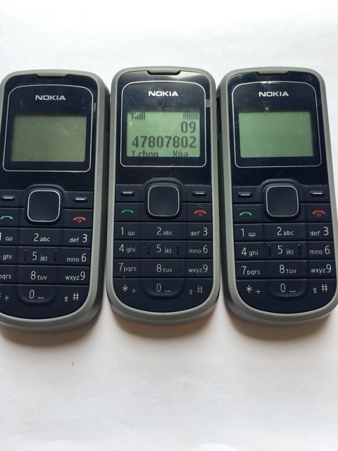Điện thoai Nokia 1202 màu xanh, zin máy