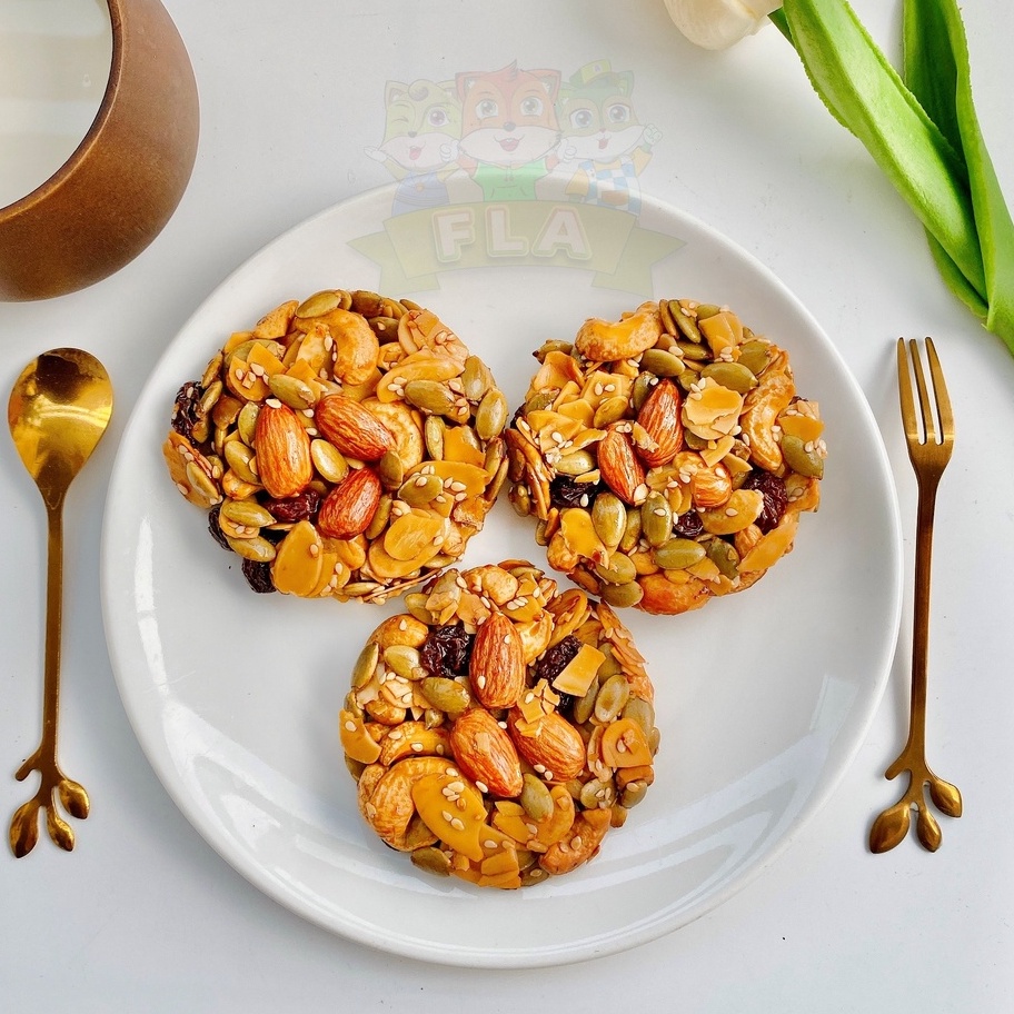 Bánh Granola ăn kiêng mix 7 loại hạt dinh dưỡng , bánh ngũ cốc ăn kiêng giảm cân không đường Dailyfood