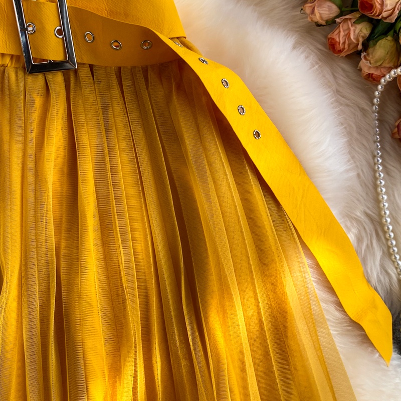 Chân váy voan bồng bềnh dáng xòe