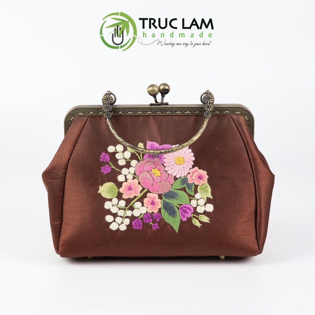 Túi Xách Tay Túi Đeo Vai Thời Trang Nữ Vải Tafta Khóa Nẹp Đồng Thêu Hoa Cúc Thủ Công - Trúc Lâm Handmade