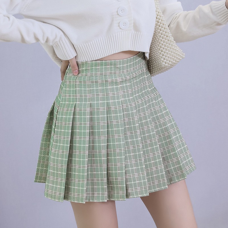 Chân váy ngắn xếp li họa tiết kẻ lưới phong cách Hàn Quốc