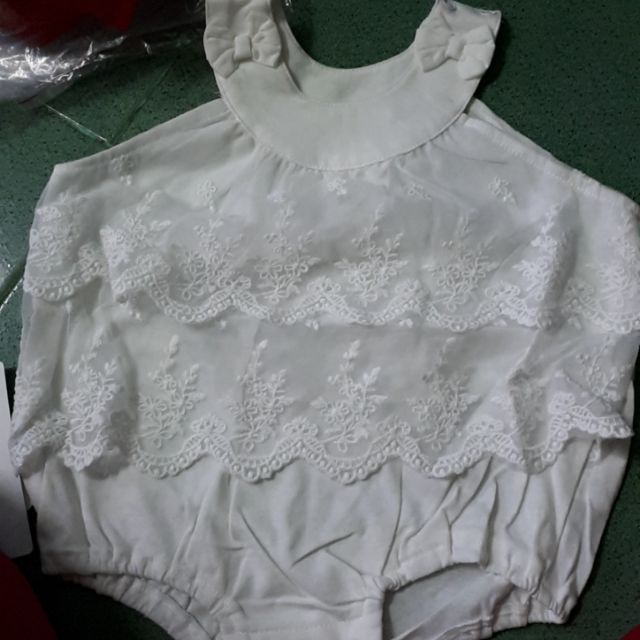 Body bé gái
