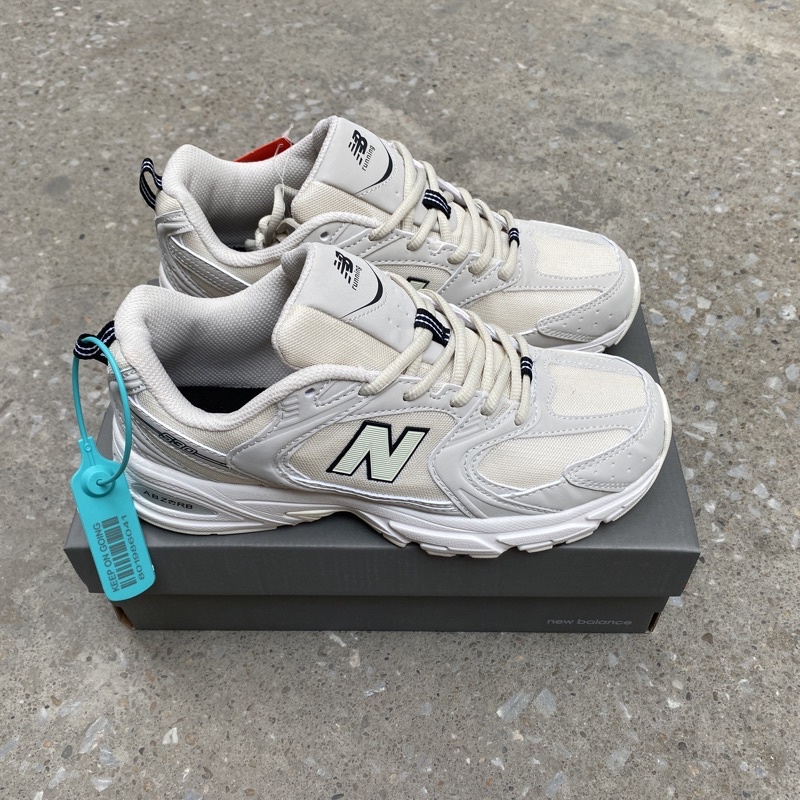 Giày Thể Thao Newbalance 530 Kem nam nữ