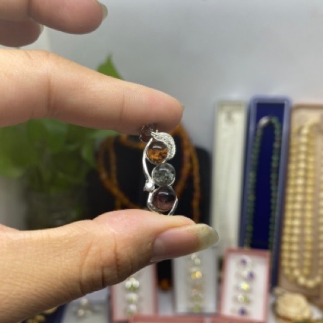 Sản phẩm c hằng