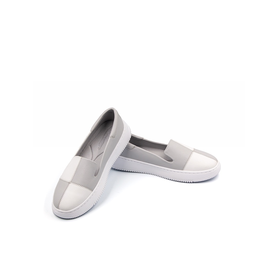 Giày Sneaker Nữ Tomoyo Da Microfiber Hoạ Tiết Sọc Caro &quot;SIÊU CÁ TÍNH&quot; TMW31200