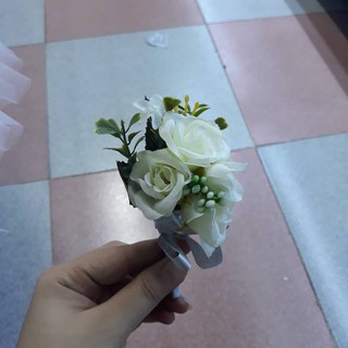 hoa cài ngực chú rể
