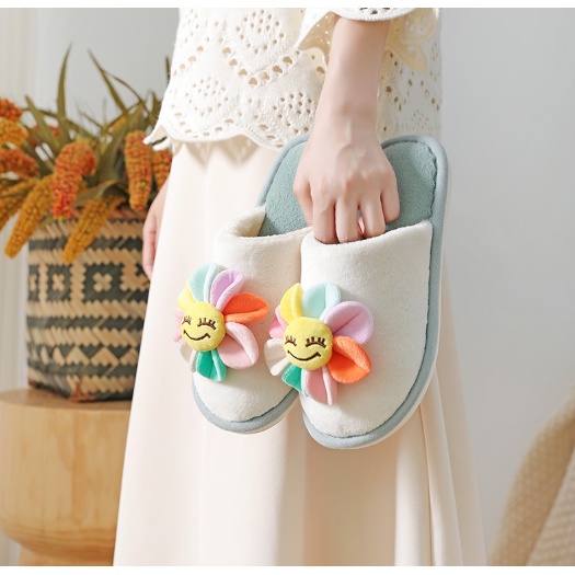 Dép Bông Mềm Giữ Ấm Chân Hình Bông Hoa Nhiều Màu Sắc - Dép Mang Trong Nhà Chống Trơn Trượt Dành Cho Nữ