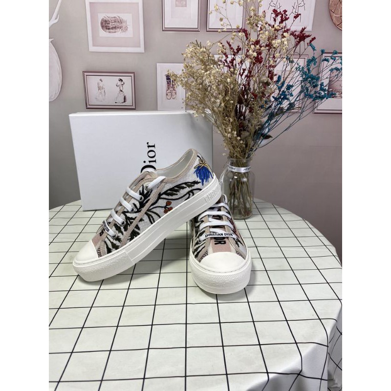 Giày thể thao DIOR kiểu dáng hè năng động 2021 CD