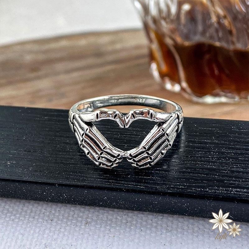 Nhẫn bằng kim loại mạ bạc hình xương bàn tay phong cách hiphop Hàn Quốc thời trang